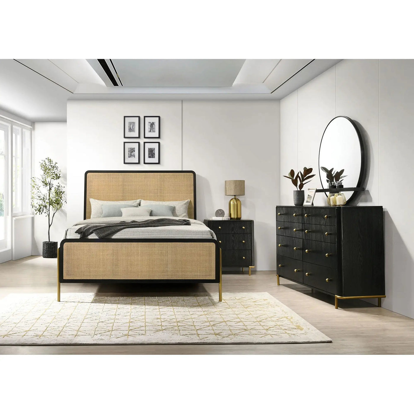 Anser - Modern Bedroom Set by HouseOfZazla