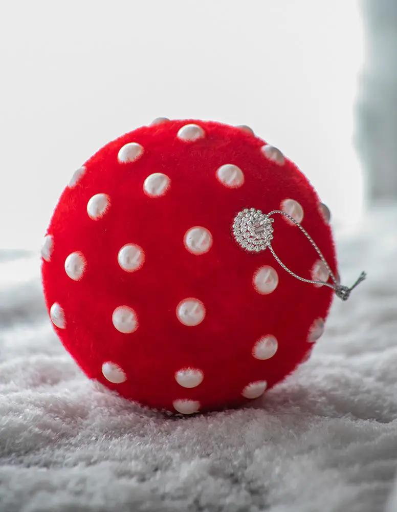 D3.9" Christmas Ball Ornaments, Set of 6 by HouseOfZazla
