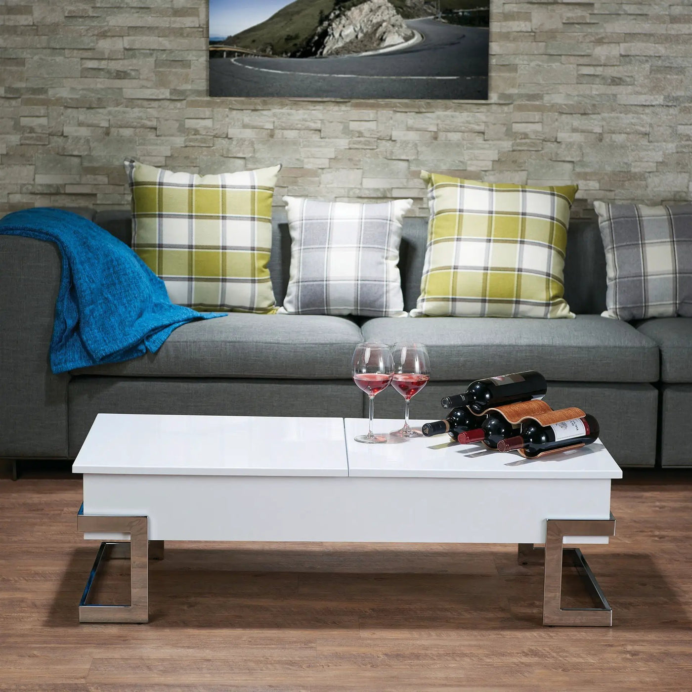 Calmam High Gloss Coffee Table With Lift Top by HouseOfZazla