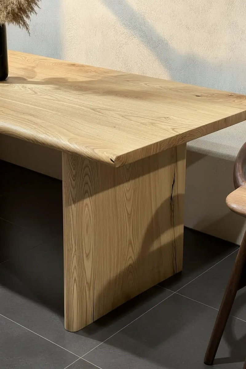 Minimal Solid Dining Table by Gizz