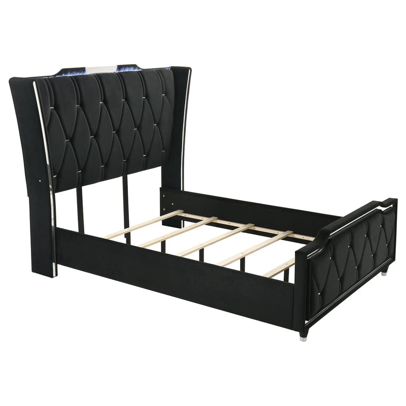 Lorient 4-piece Queen Bedroom Set Black by Unique Piece Furniture