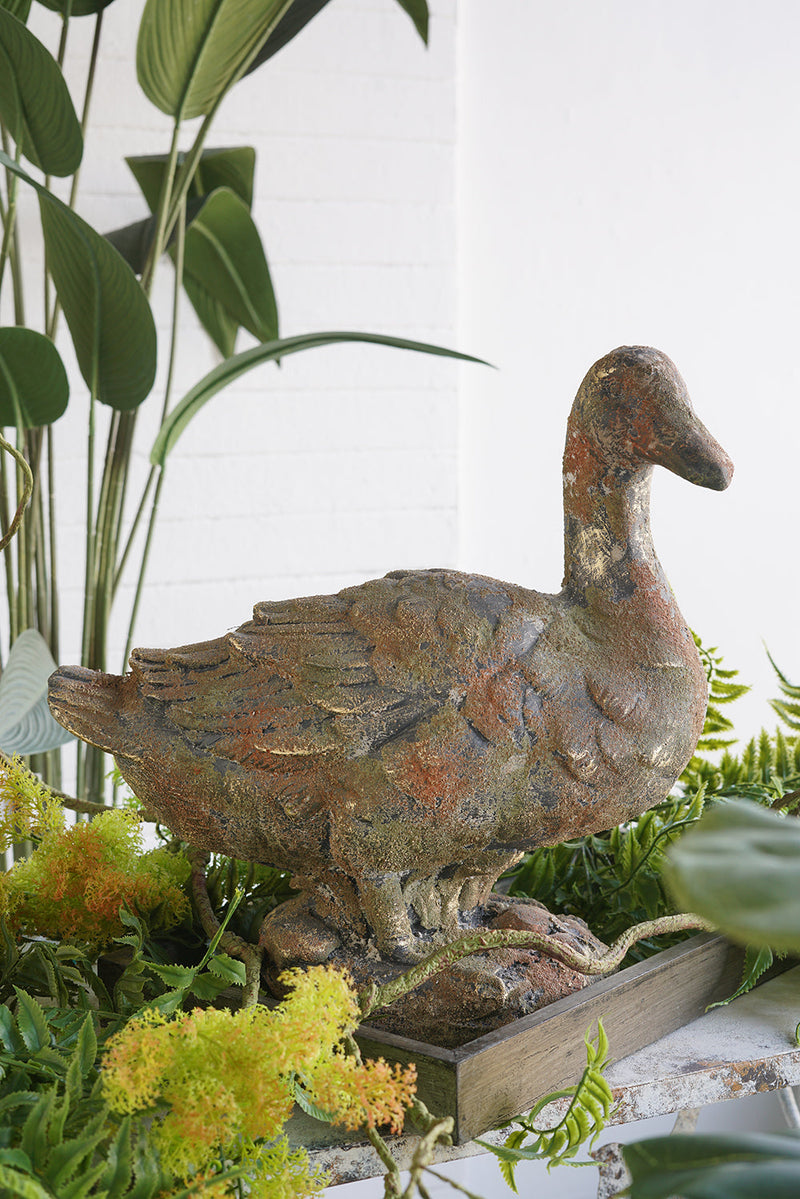 Farmhouse Duck Figurine Statue with Rustic Patina Finish - Iron, photo 8 of 10