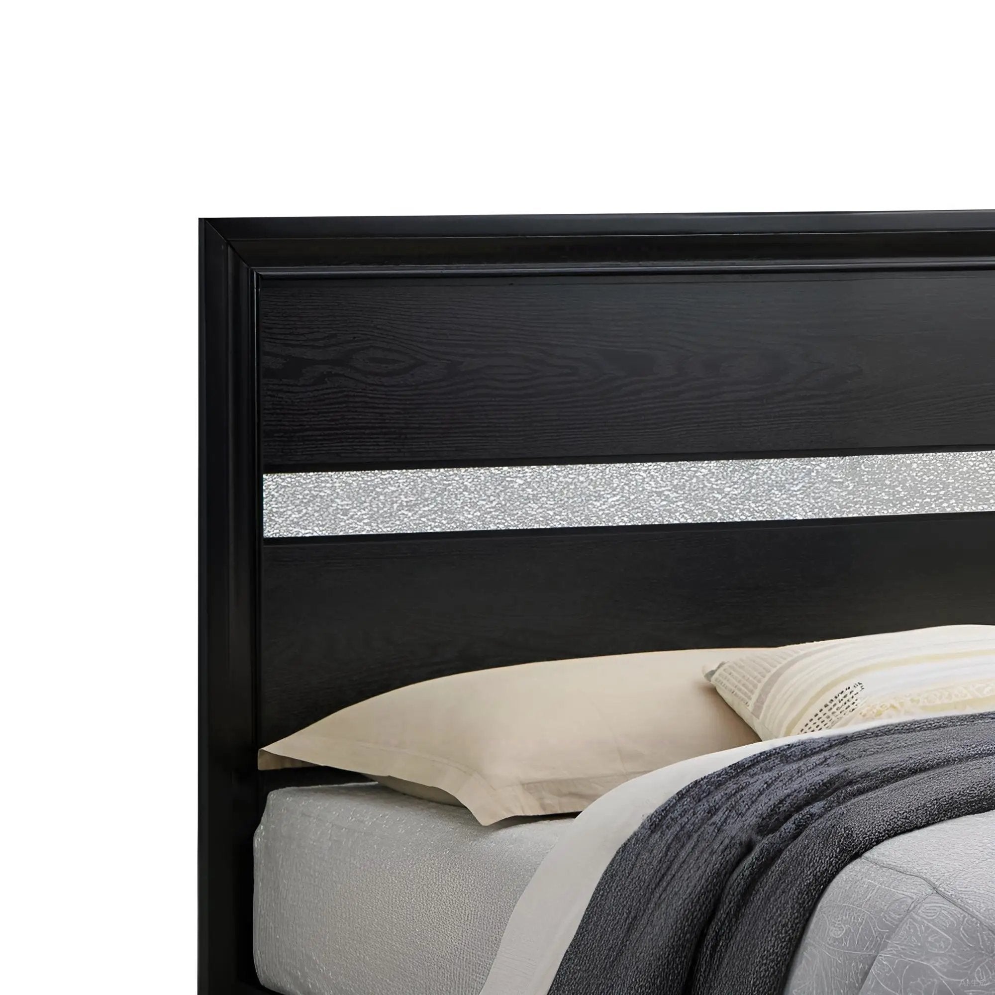 Madrid G02350B-QB Queen Bed by HouseOfZazla