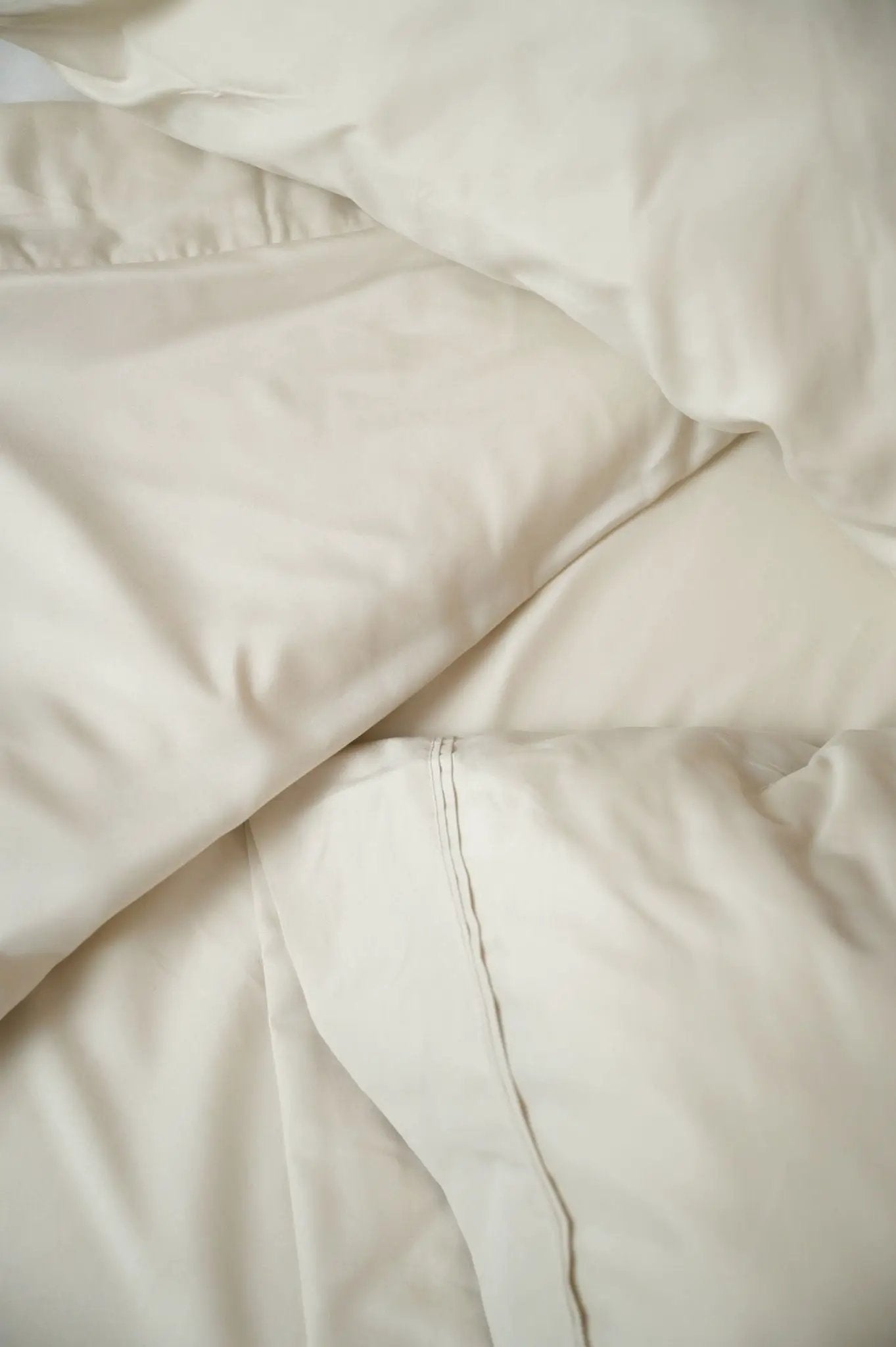 4 Piece Micro And Bamboo Flex Head Hypoallergenic Sheet Set by HouseOfZazla