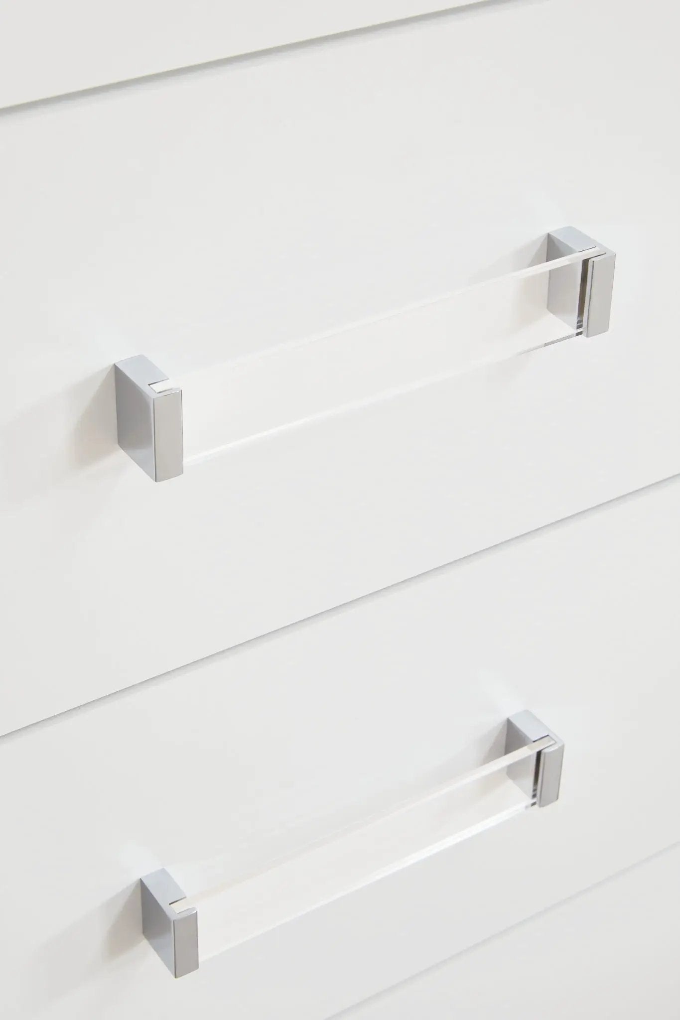 Maeling - Five Drawer Chest by Unique Piece Furniture