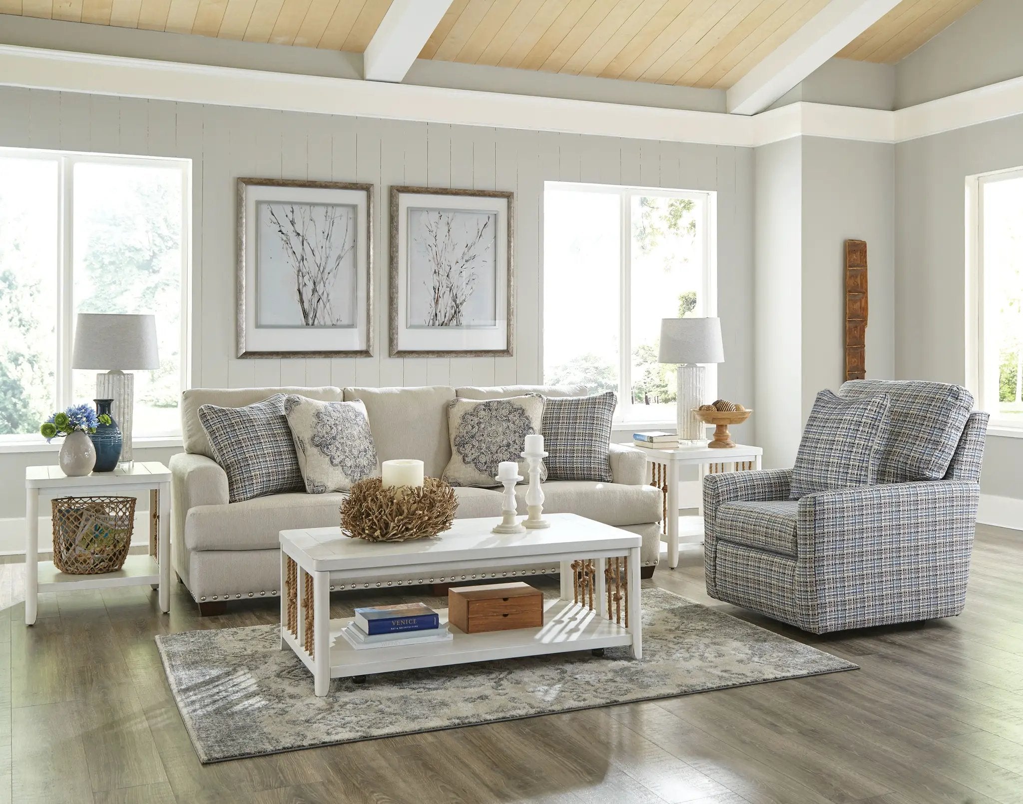 Newberg - Cocktail Ottoman by Unique Piece Furniture