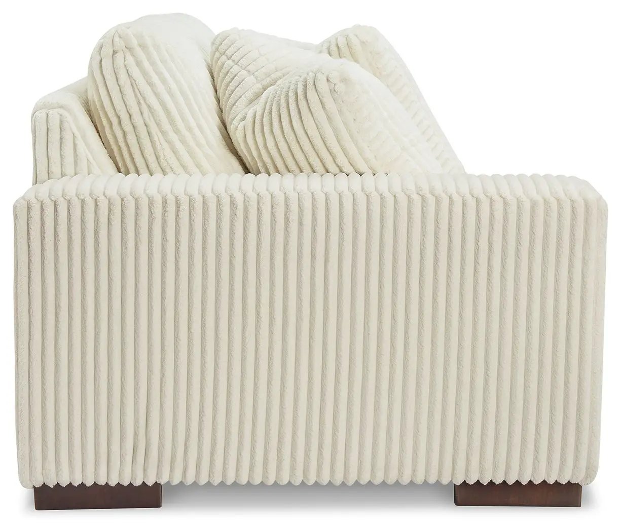 Lindyn - Sectional by Unique Piece Furniture