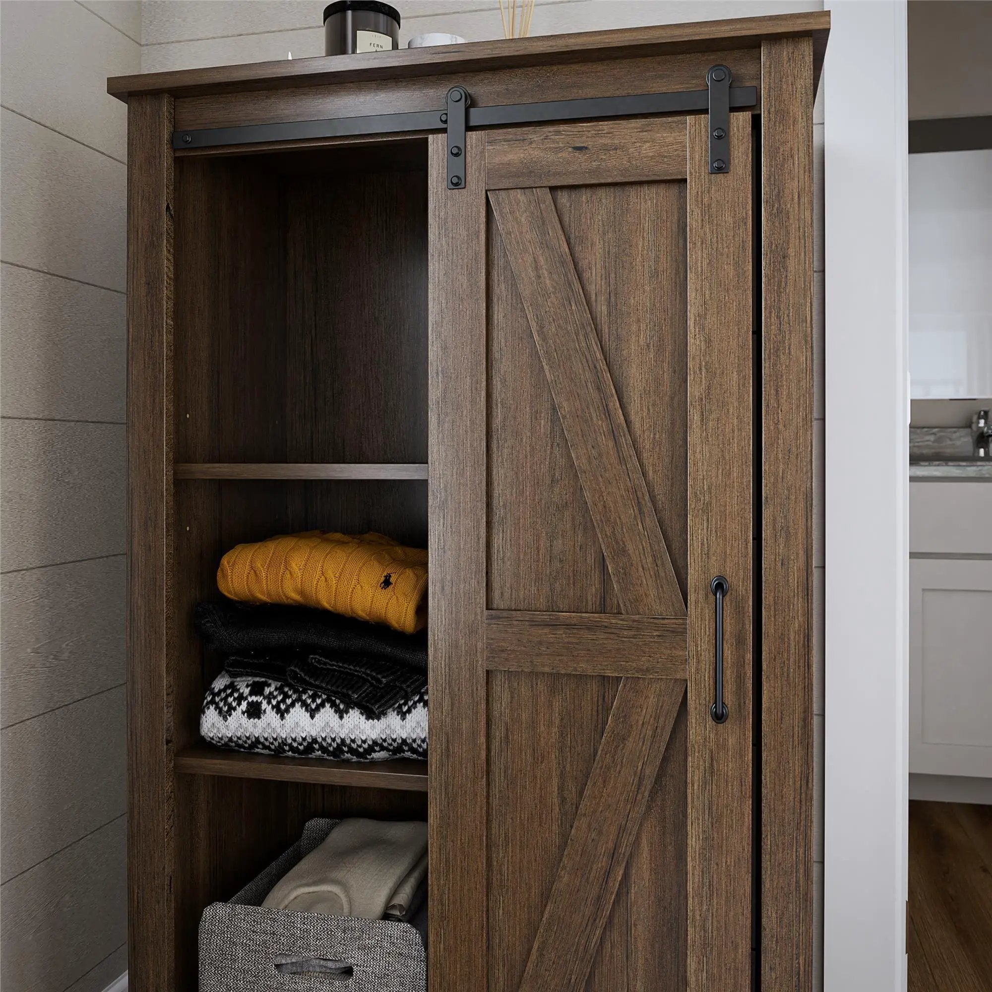 Alton - Gentleman's Chest
