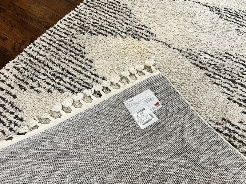 Shag Rug 5x8, Off White and Black Modern Contemporary Shag Area Rug, Moroccan Style Rug 5 x 8 ft, Medium Sized Rug, nuLoom Rug by Jewel Rugs