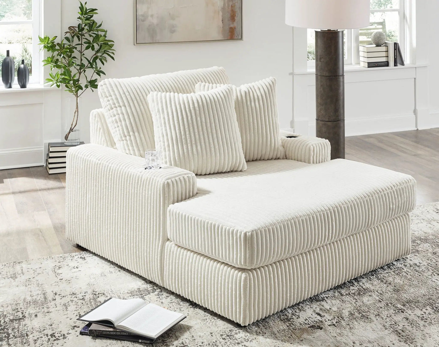 Lindyn - Chaise by Unique Piece Furniture