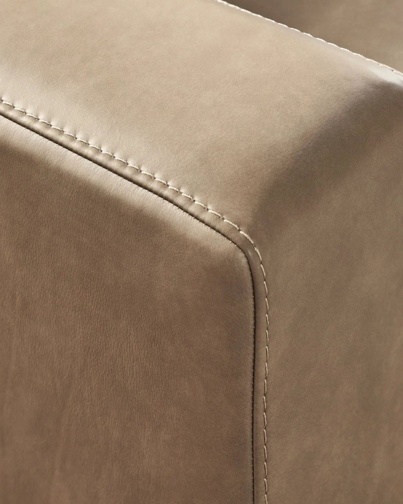 Veronella - Sectional by Unique Piece Furniture