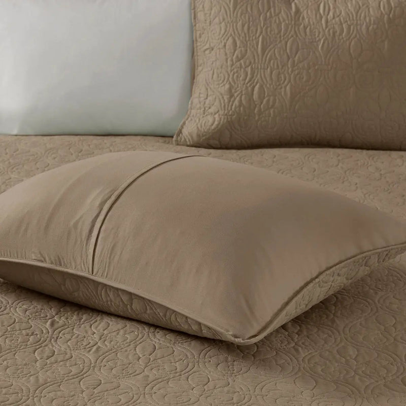 Reversible Quilt Set Mocha King/Cal King by HouseOfZazla