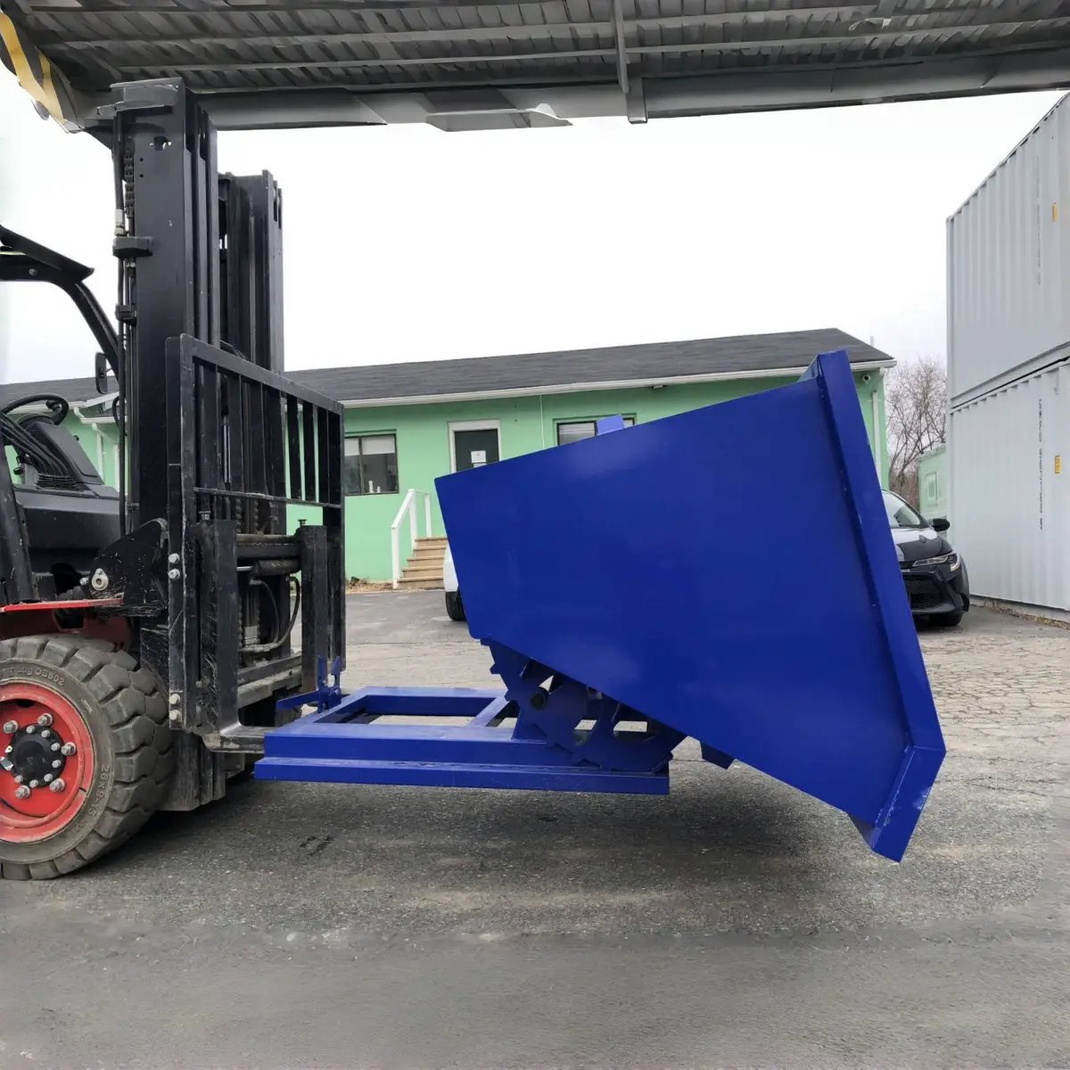 Greatbear Self Dumping Forklift Hopper - 1.5 Cubic Yard Capacity by Chery Industrial
