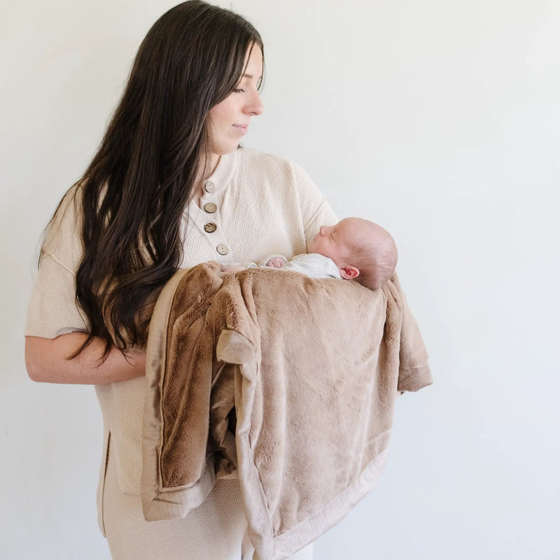 Lush Receiving Blanket 30x40 Inch by Saranoni by HouseOfZazla