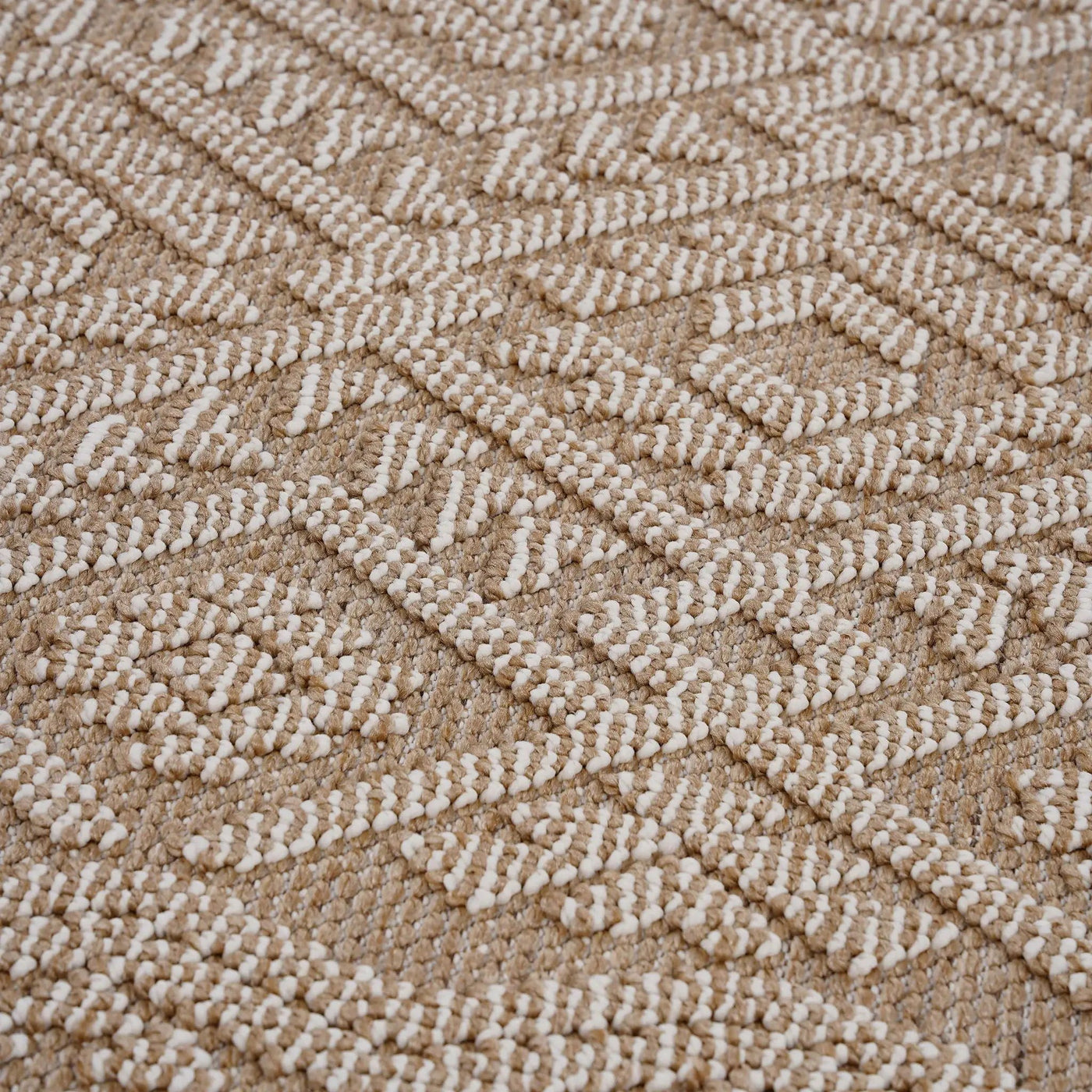 Guros - Traditional Indoor / Outdoor Area Rug by HouseOfZazla