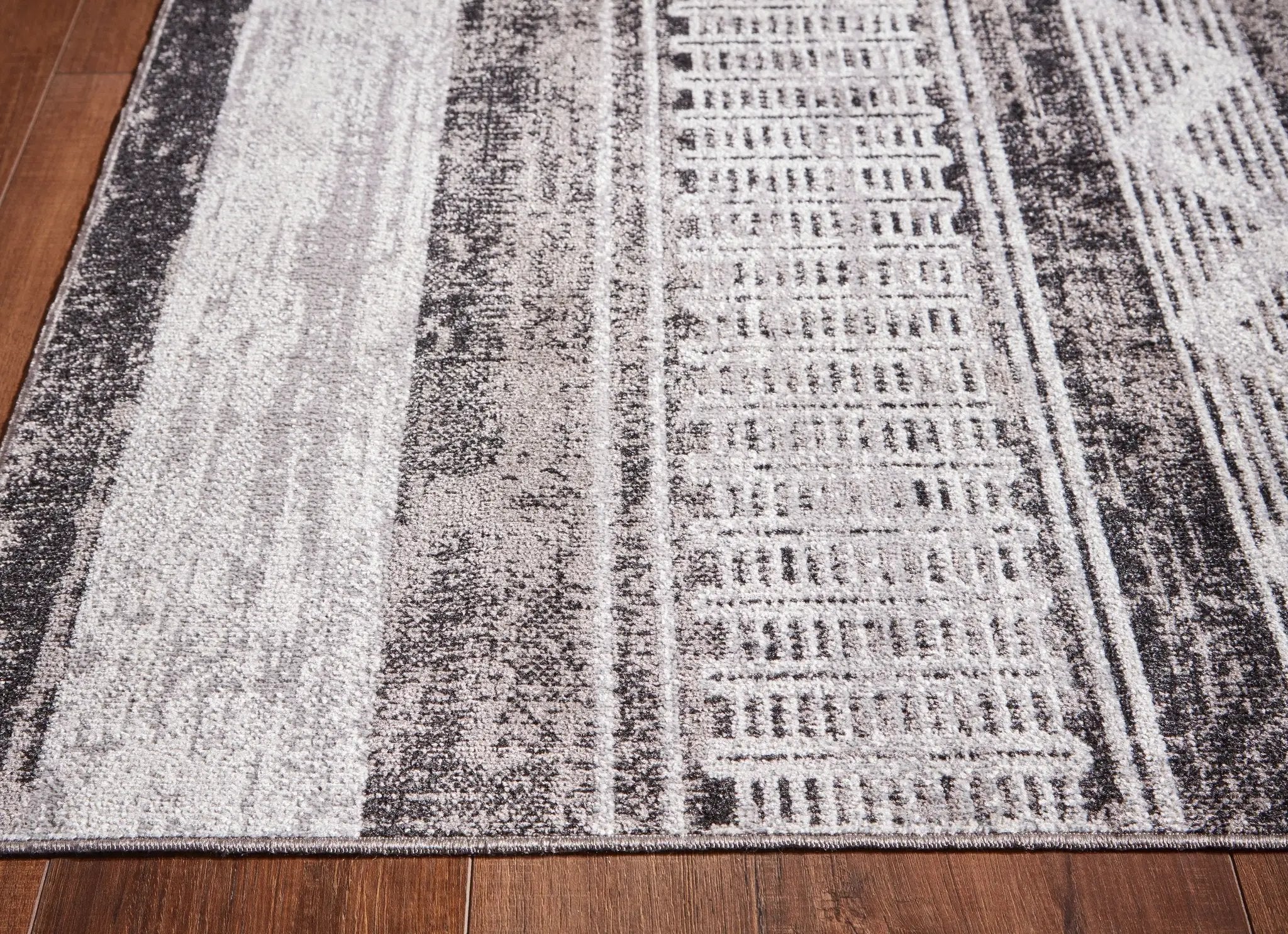 Henchester - Rug by Unique Piece Furniture