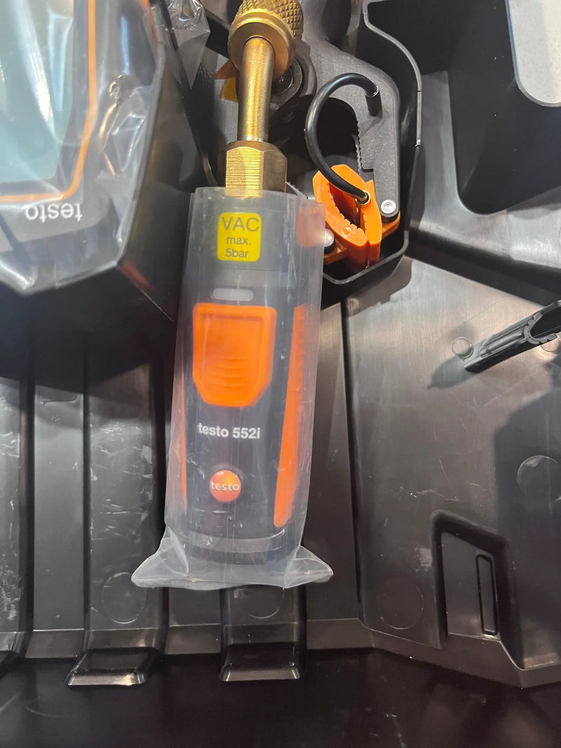 Open Box testo 550s AC Manifold Gauge Set - Manifold Gauges Hvac and Refrigeration - Incl. 2x testo 115i Pipe Clamp Thermometer, 1x testo 552i Micron by Selzalot