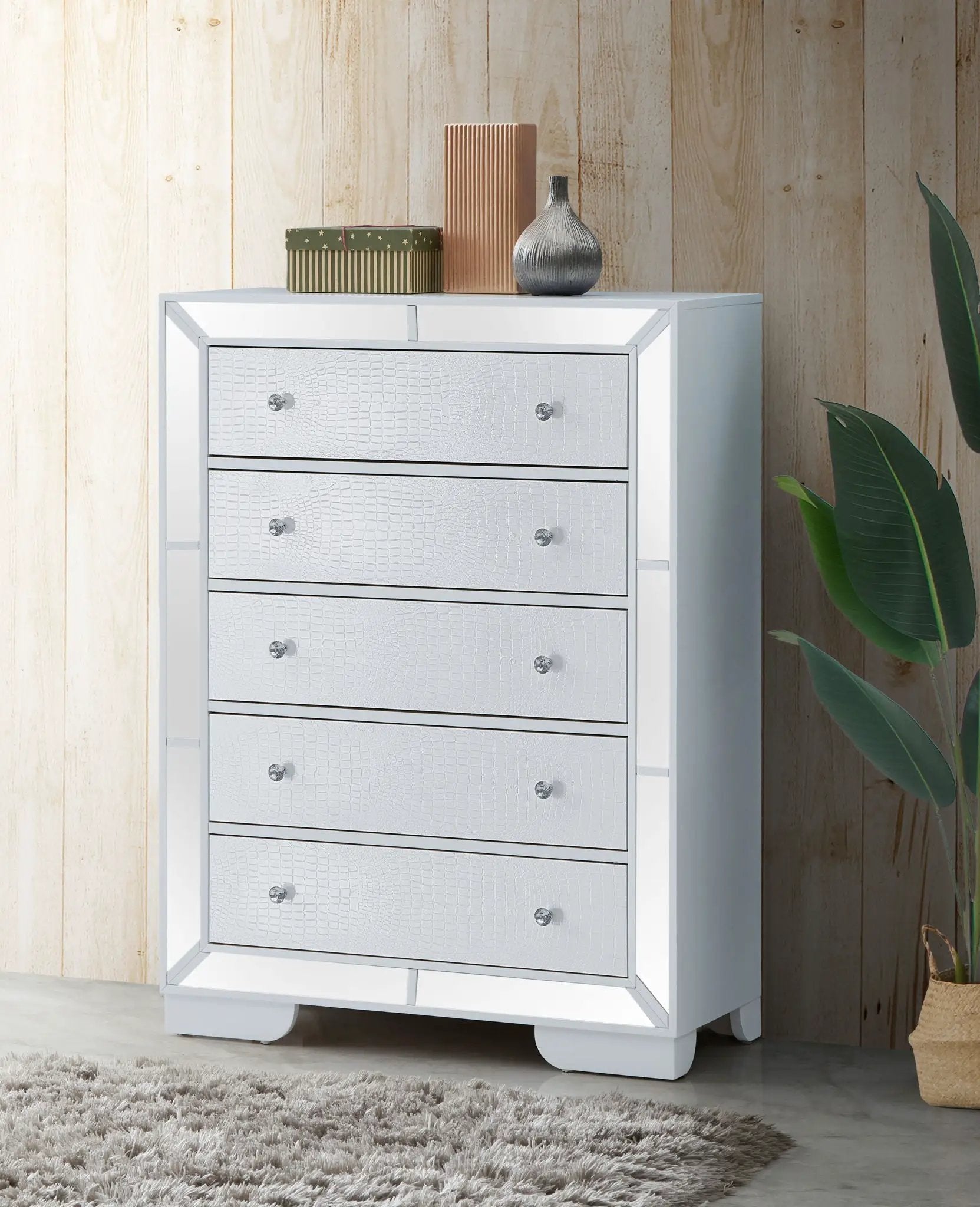 Storage Chest - White by HouseOfZazla