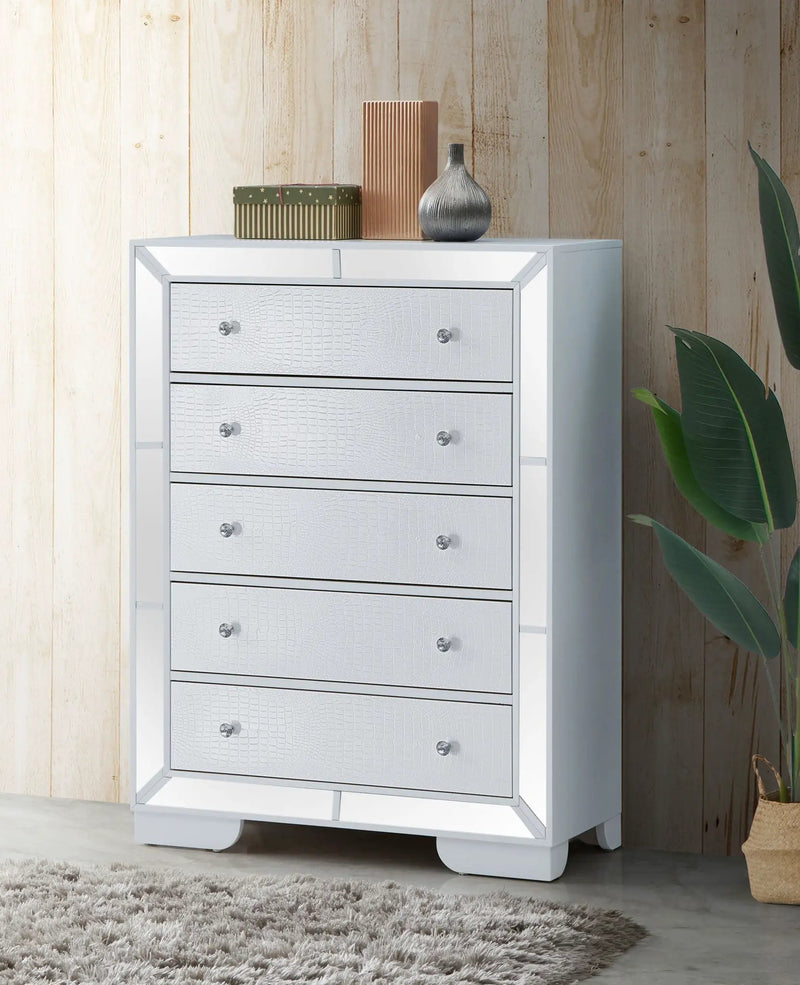Storage Chest - White by HouseOfZazla