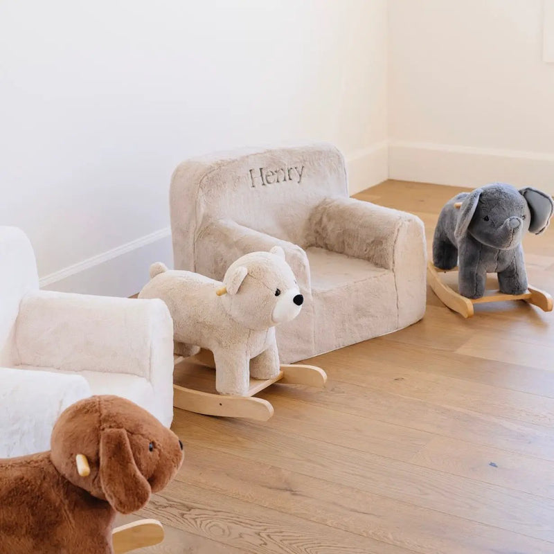 SNUGGLE UP CHAIR by HouseOfZazla
