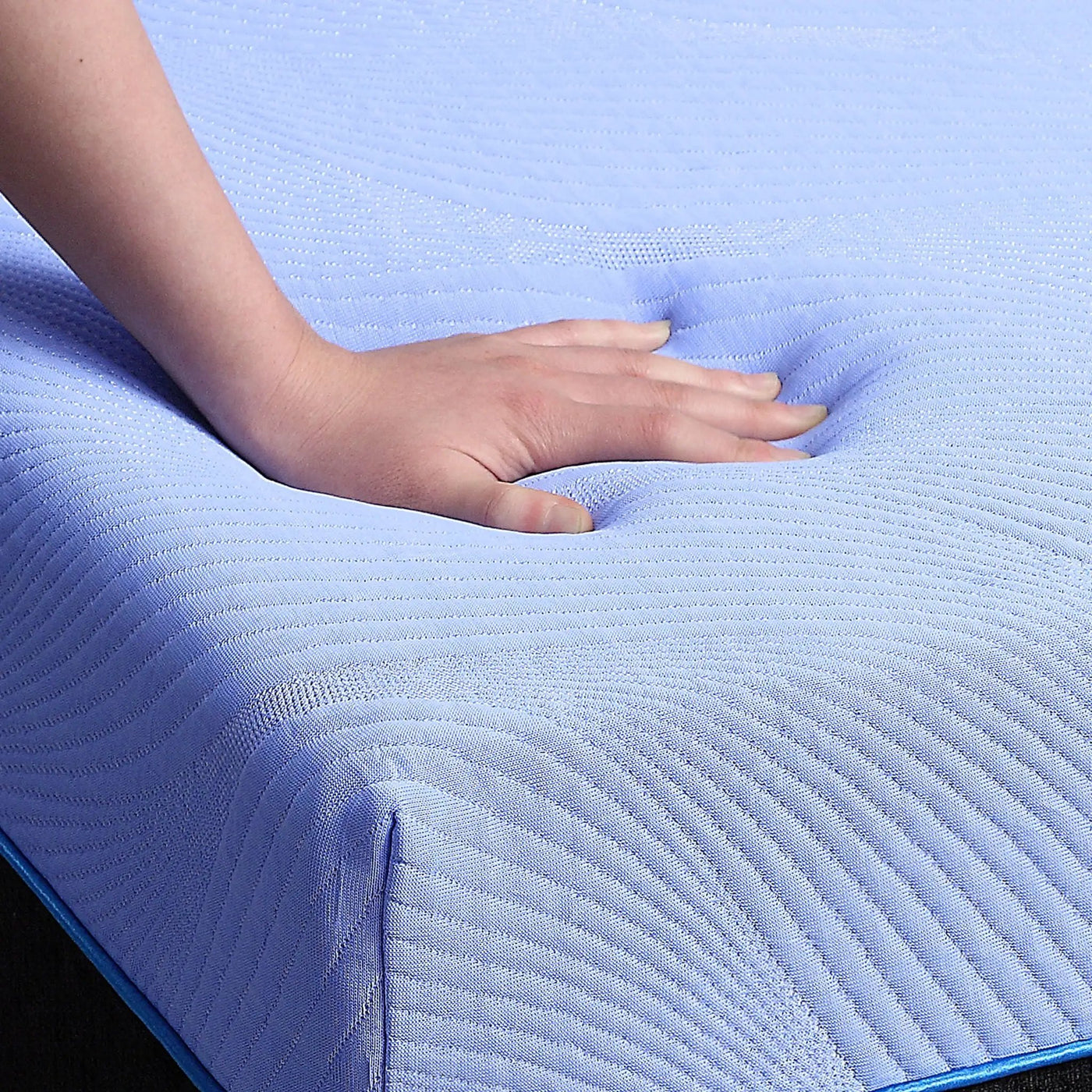 Refresh - 12" Flex Head Memory Foam Hybrid Mattress And Adjustable Base Bundle by Unique Piece Furniture
