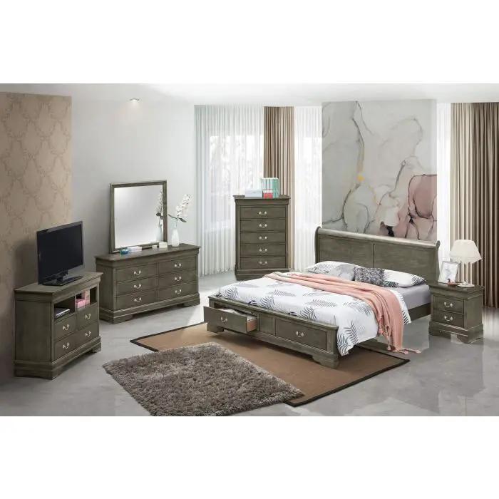 Upholstered Panel Sleigh Bed Design by Unique Piece Furniture