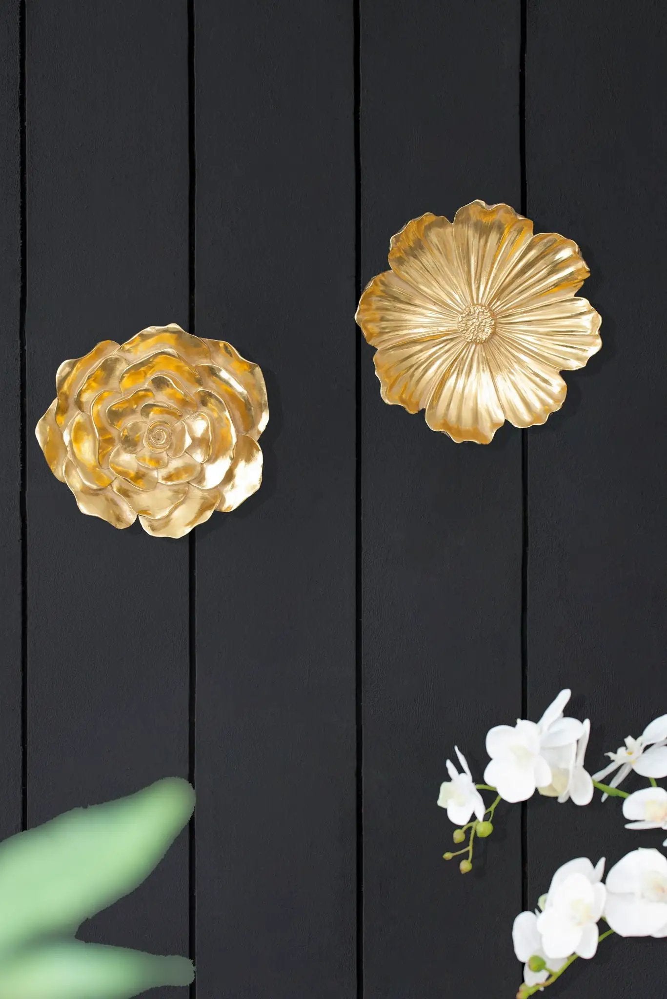 Rose Hanging Resin Wall Accents (Set of 2) - Gold by Unique Piece Furniture
