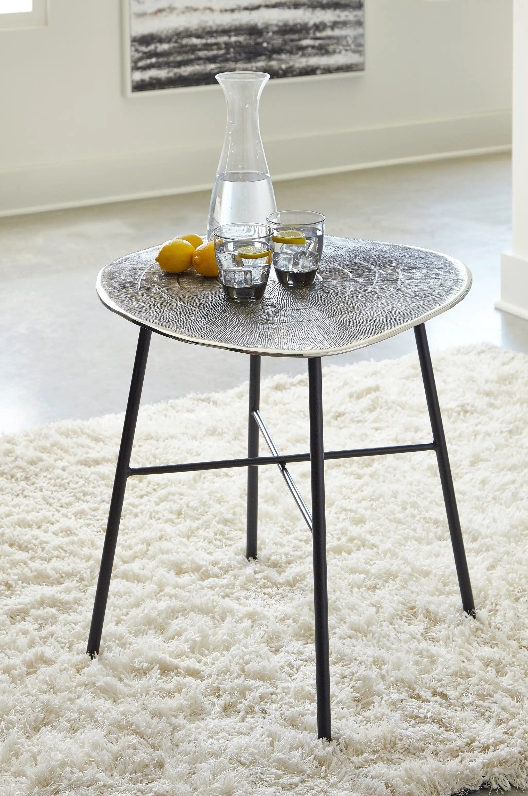 Laverford - Round End Table - Chrome / Black by Unique Piece Furniture