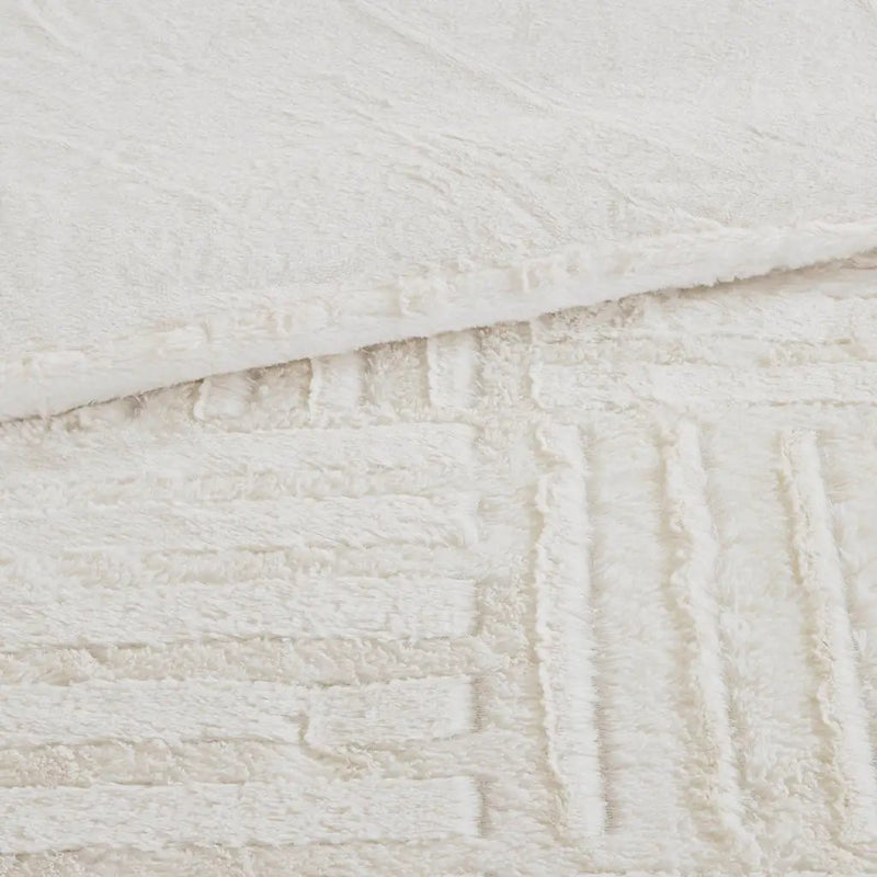 Twin Fur Down Alternative Comforter Mini Set by HouseOfZazla