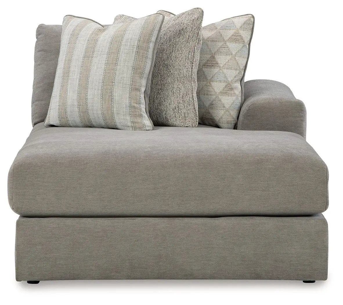 Avaliyah - Sectional by Unique Piece Furniture