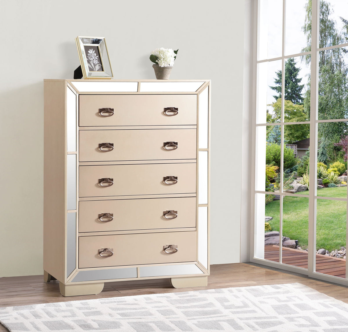Sleek Contemporary Storage Chest with Ample Storage - Pearl Silver or Beige, photo 2 of 15