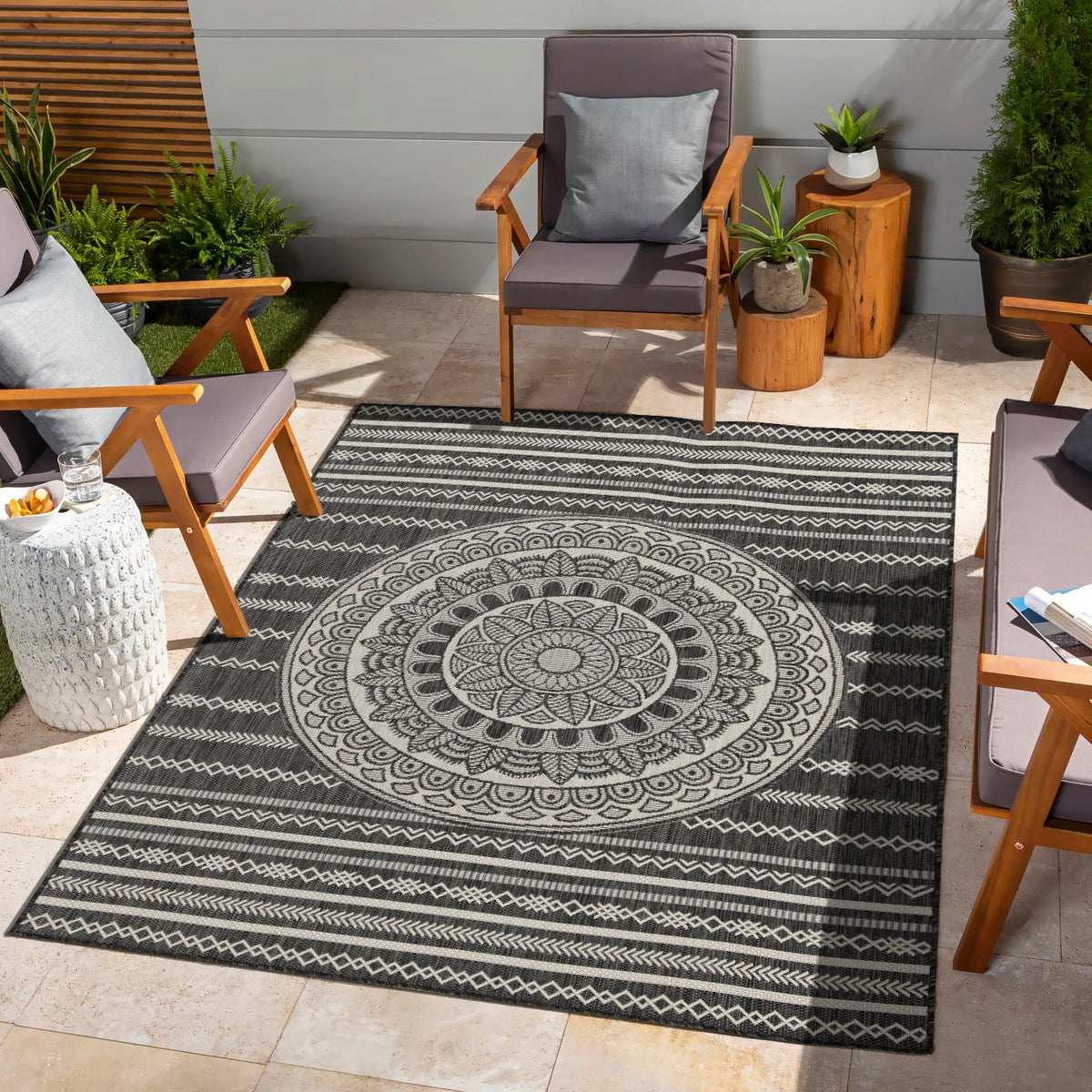 Sunshine - 2'7" X 7'3" Indoor / Outdoor Area Rug, Polypropylene, photo 4 of 12