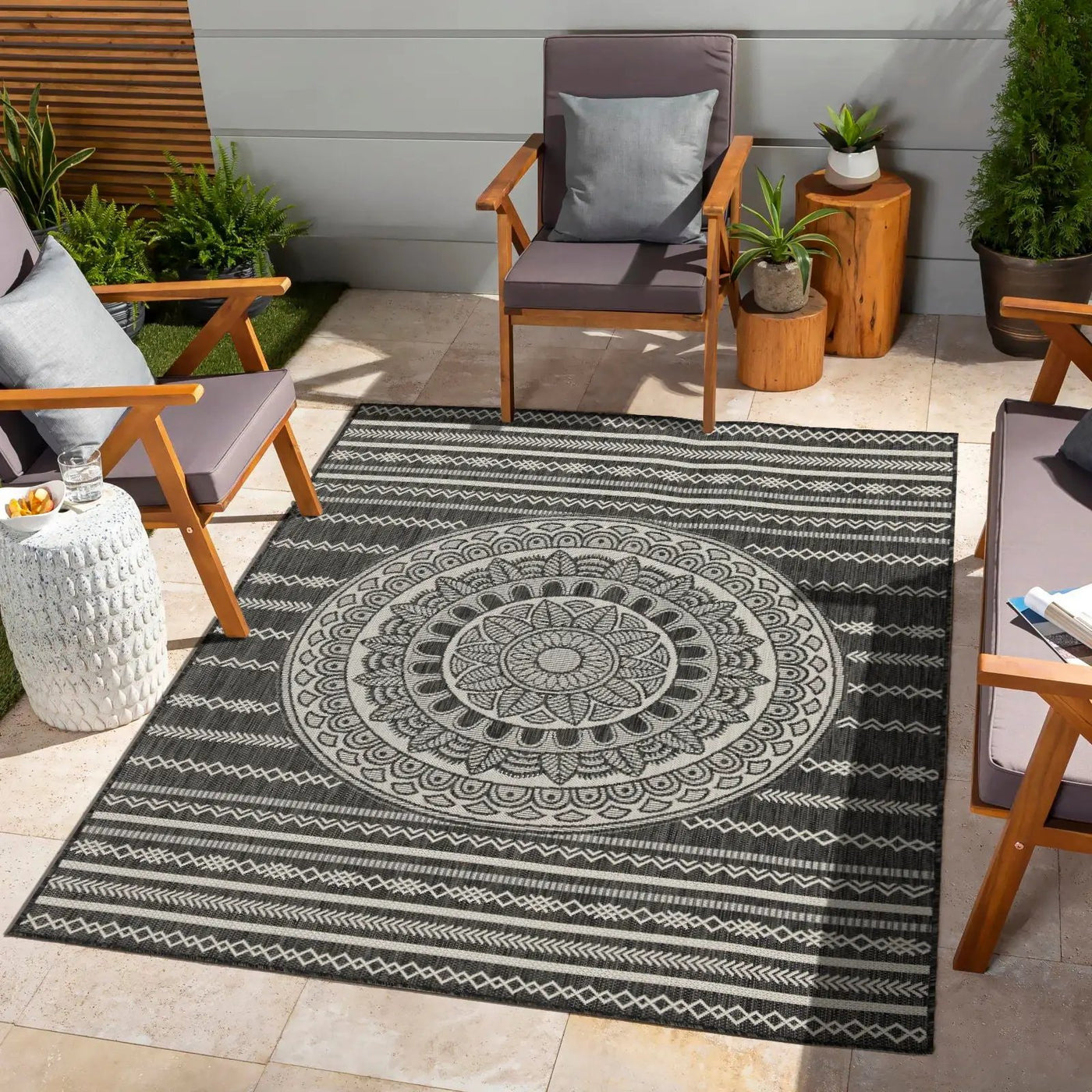 Sunshine - Indoor / Outdoor Area Rug - Polypropylene by HouseOfZazla