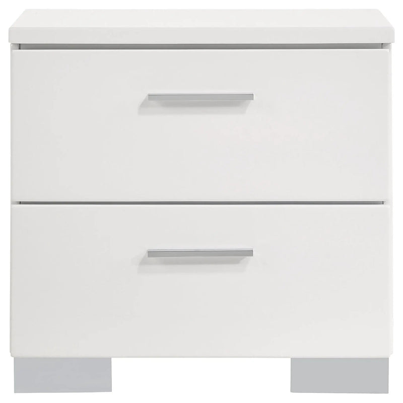 Felicity 4-piece Queen Bedroom Set White High Gloss by Unique Piece Furniture