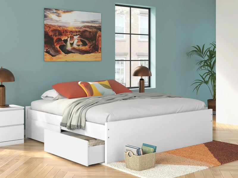 Onita - Platform Bed by Unique Piece Furniture