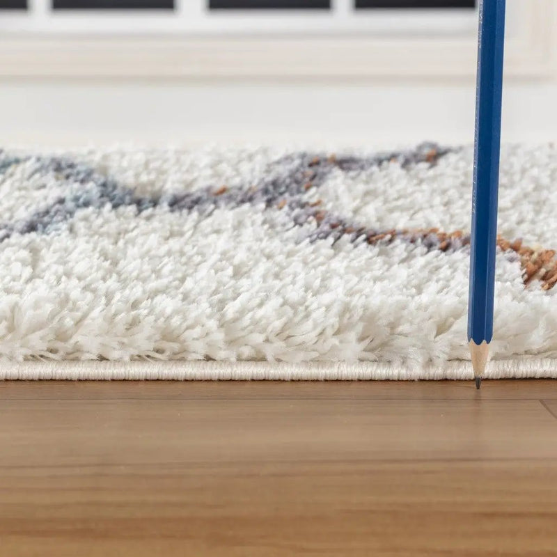 Loft Shag - 5' 3" X 7' Shaggy Area Rug, Polypropylene - Ivory by HouseOfZazla