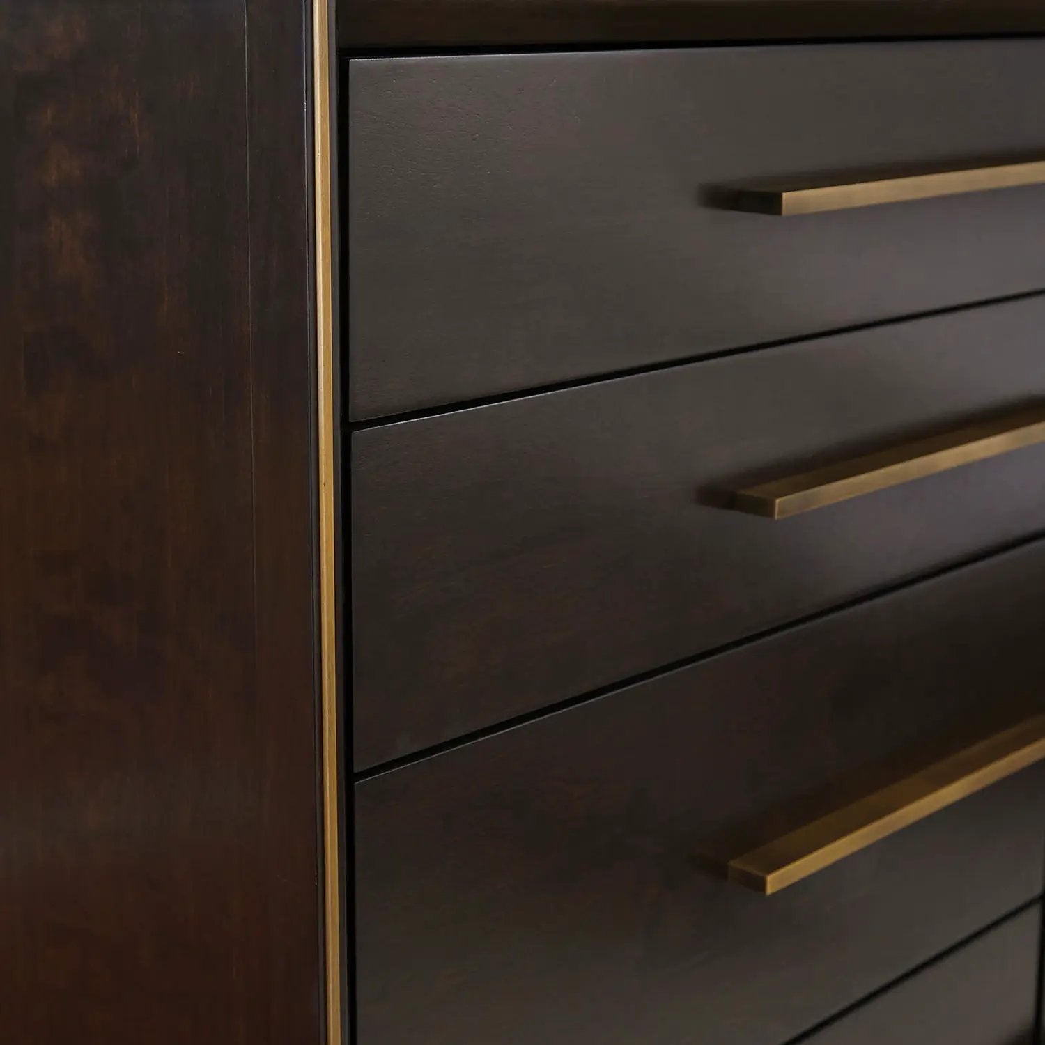 Prescott - 8 Drawer Dresser
