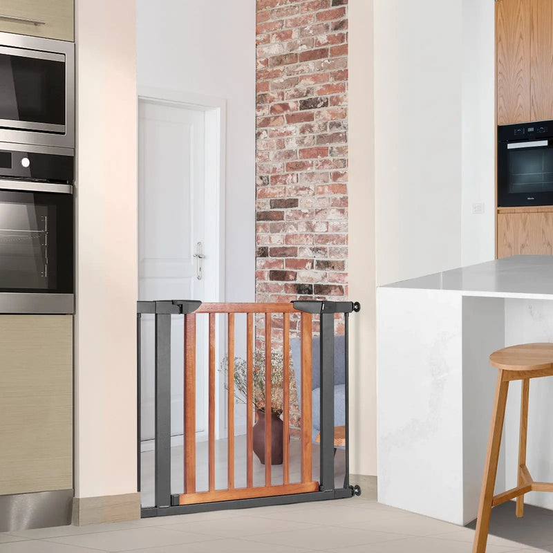 Extendable Safety Gate for Baby and Pet by DirectDeals