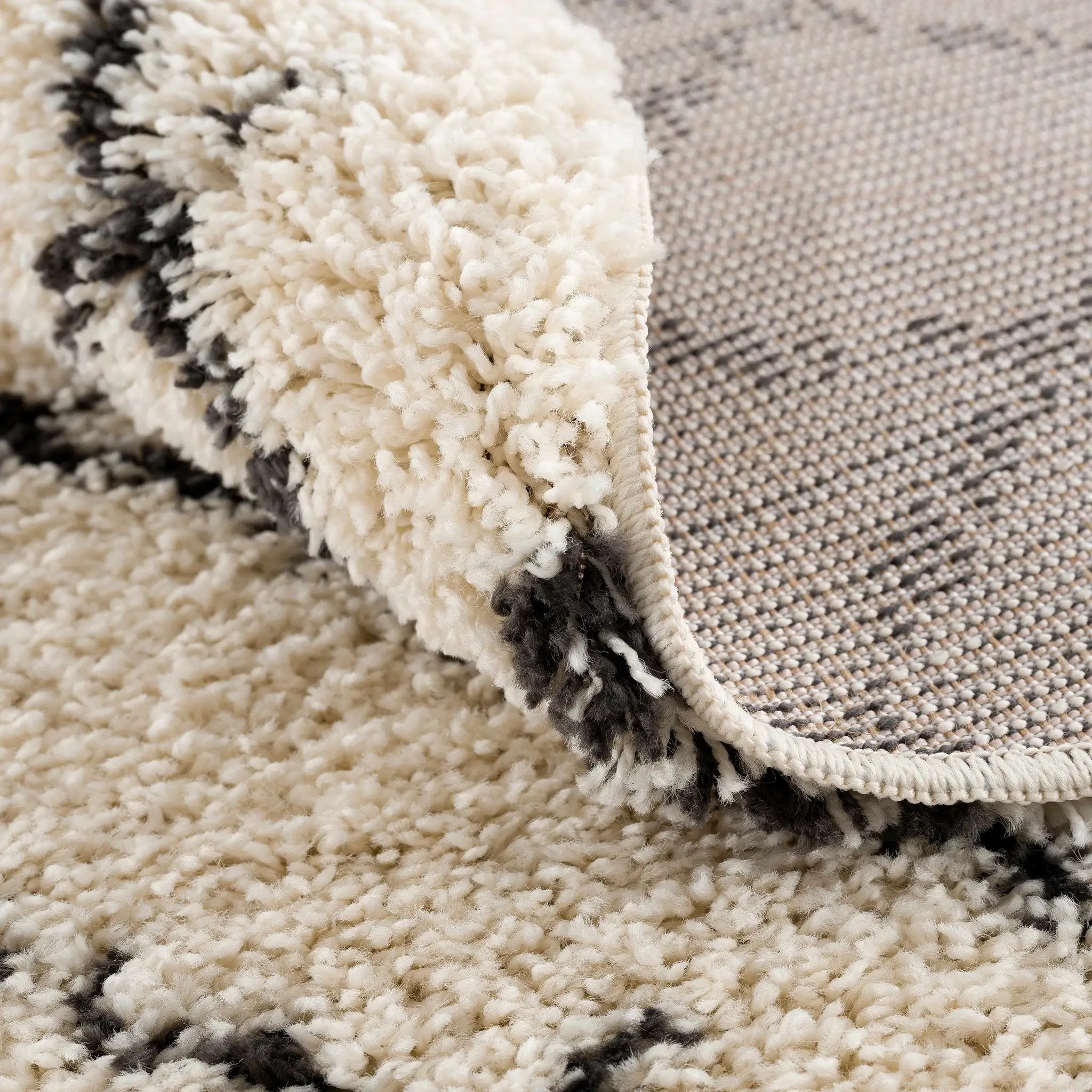 Pahala Moroccan Shag Area Rug - Clearance by Boutique Rugs