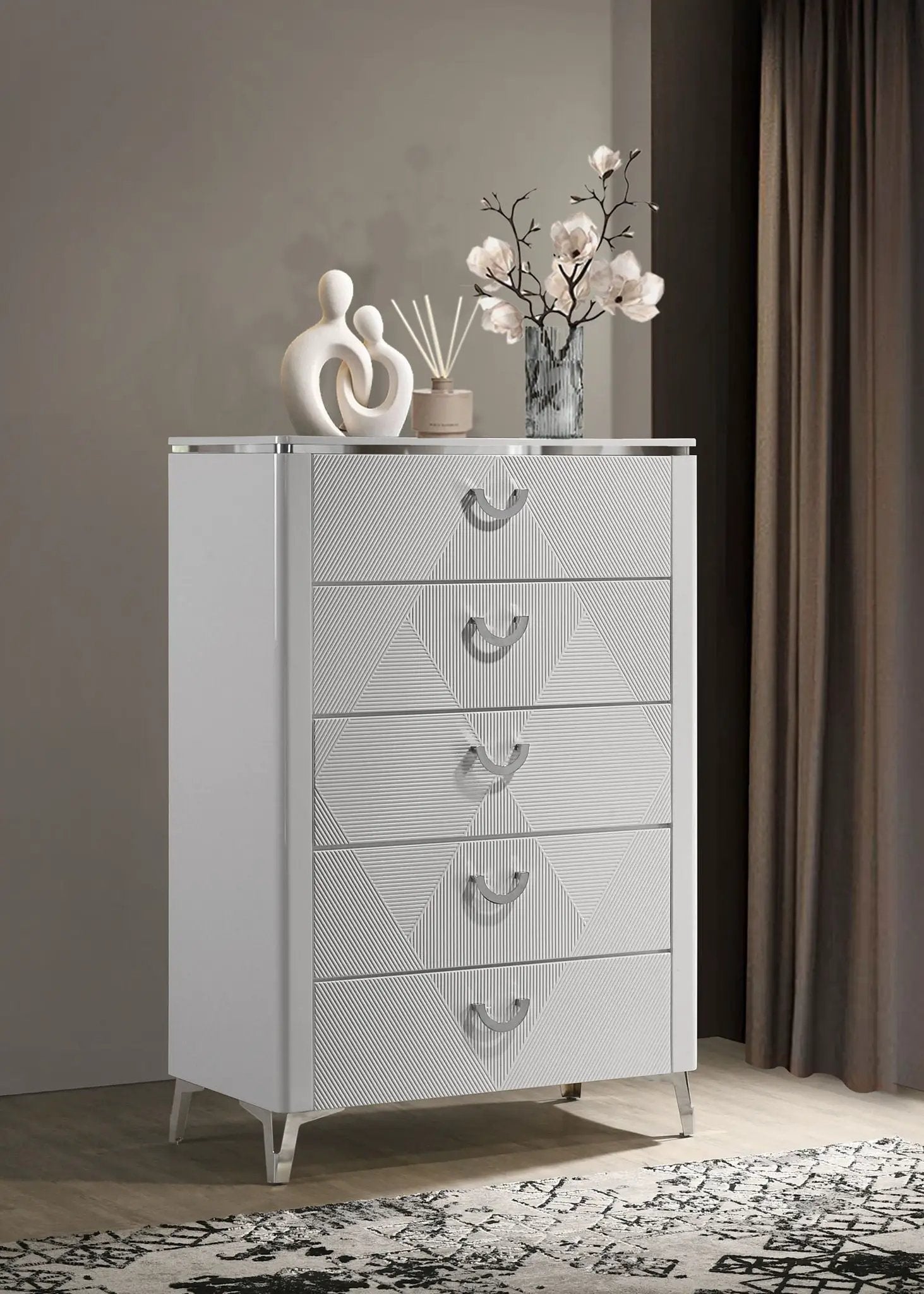Cassia 5-drawer Bedroom Chest of Drawers White High Gloss by Unique Piece Furniture