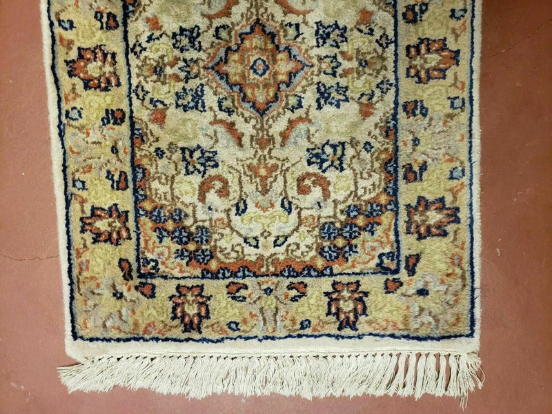 1' 8" X 2' 4" Handmade Floral Oriental Wool Rug Carpet Ivory by Jewel Rugs
