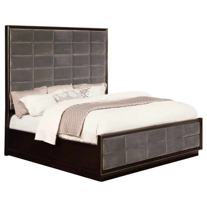 Durango 77-inch California King Panel Bed Smoked Peppercorn by Unique Piece Furniture