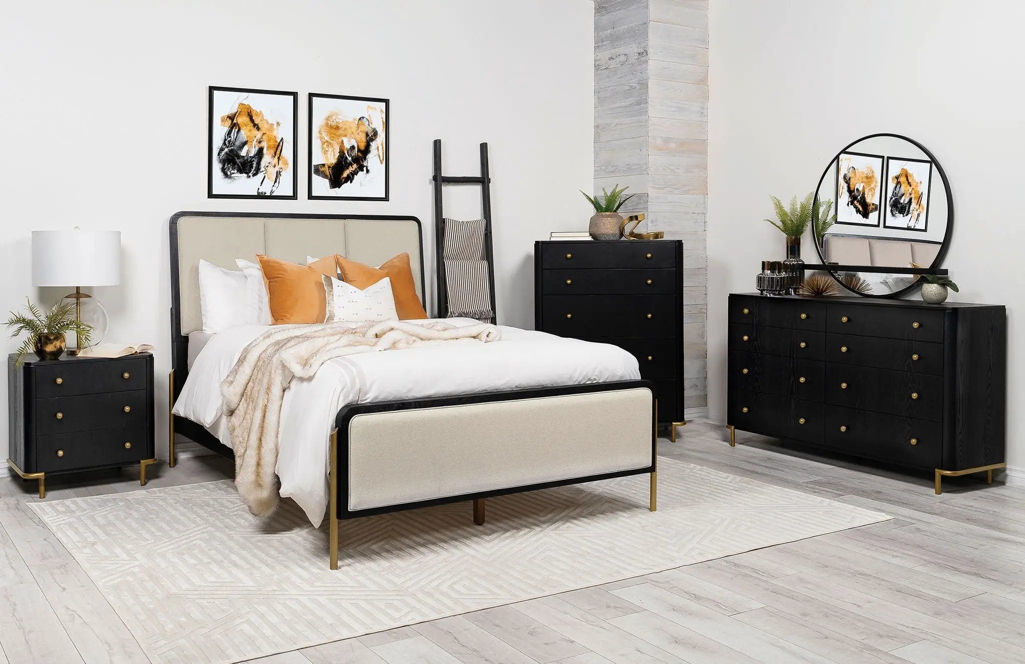 Arini 5-piece California King Bedroom Set Cream and Black by Unique Piece Furniture
