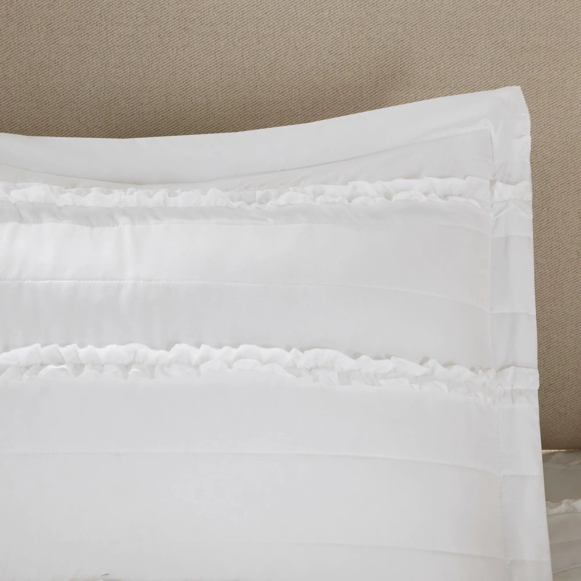 4 Piece Reversible Ruffle Quilt Set with Throw Pillow White King/Cal King by HouseOfZazla