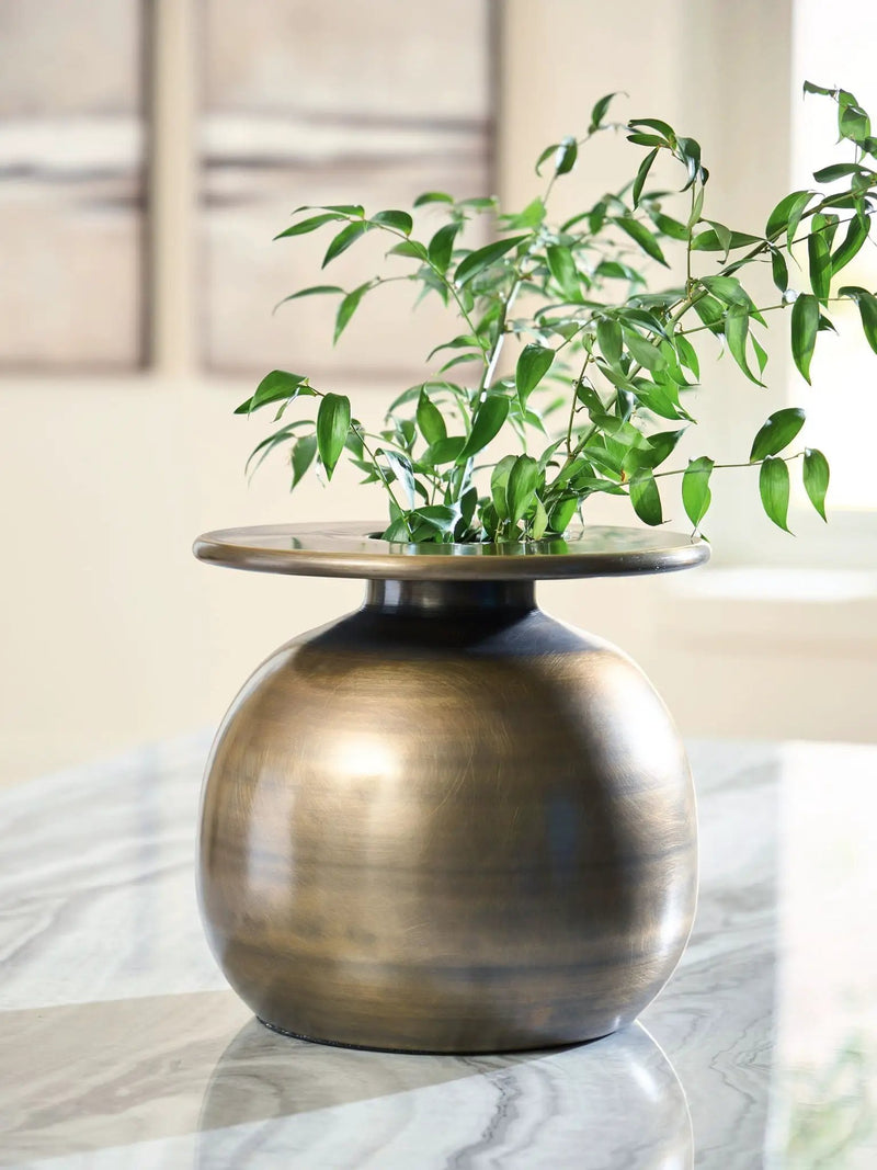 Fedorleigh - Vase by Unique Piece Furniture