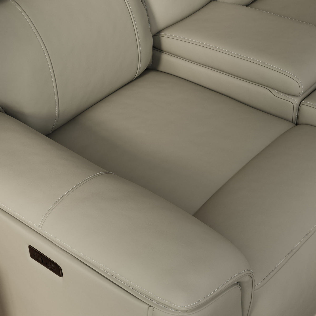Oslo - Dual Power Reclining Loveseat With Console, photo 4 of 14