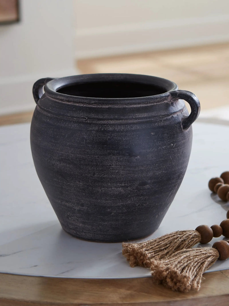 Meadie - 9" Vase by Unique Piece Furniture