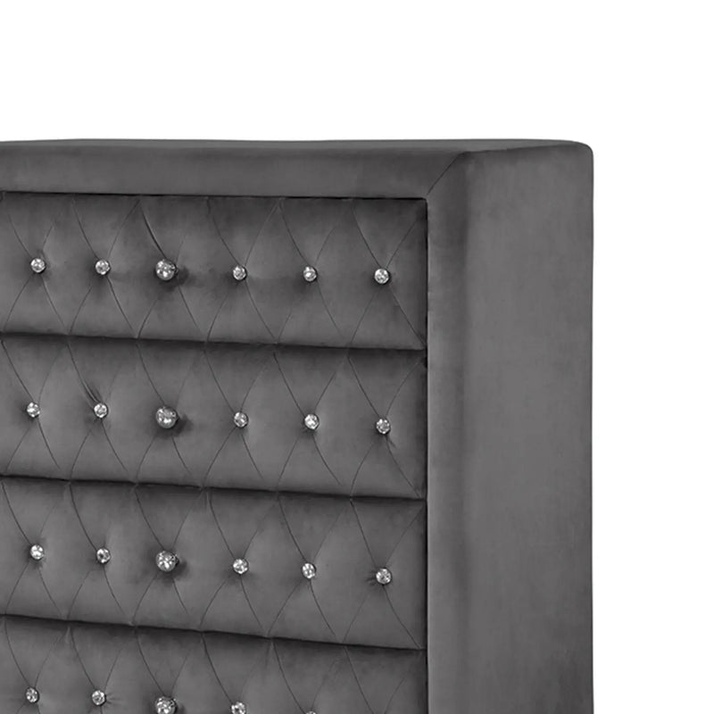 Sophia - 5 Drawer Chest by HouseOfZazla