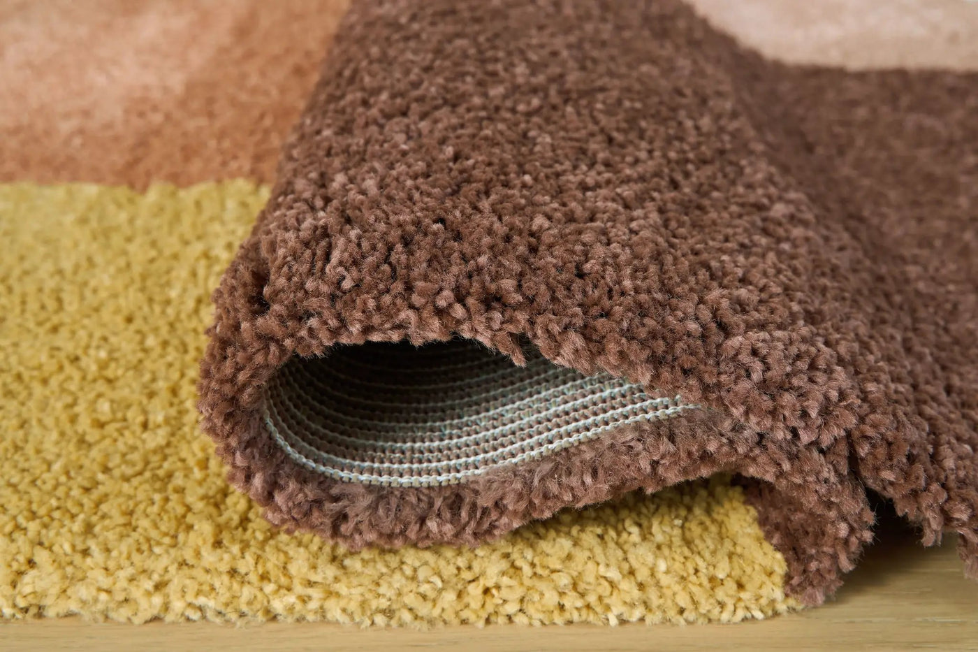 Gailmore - Rug by Unique Piece Furniture