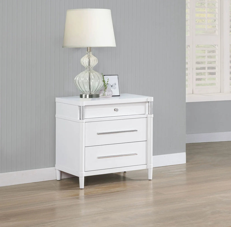 Gracemont 3-drawer Bedroom Nightstand Bedside Table White by Unique Piece Furniture